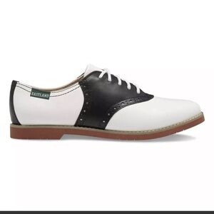 Women’s Eastland Leather Sadie Shoes size 7 worn once.